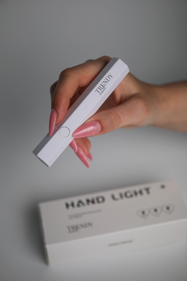 LED lamp for Dualtips and Designs from Trendy Nails